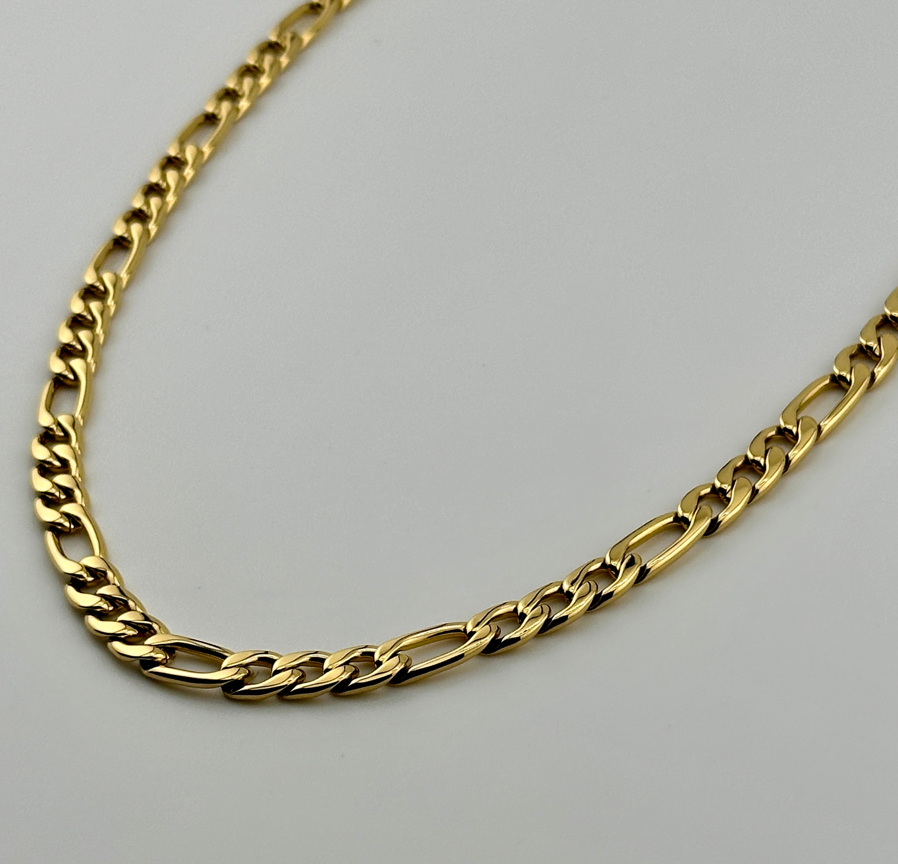 Figaro Gold 7mm Chain